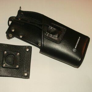 VTG Motorola 15305790R Black Leather Radio Case Holster Pouch & 42CO5857BO1 Clip